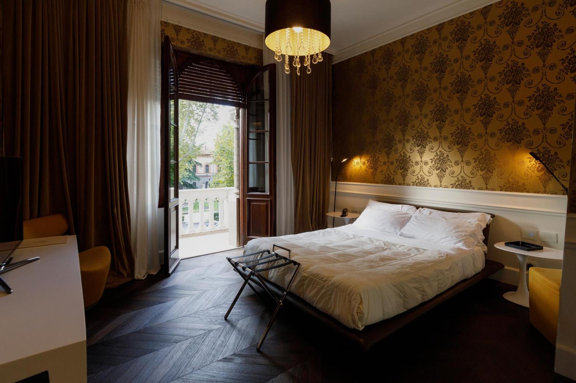 Superior Double Room Balcony